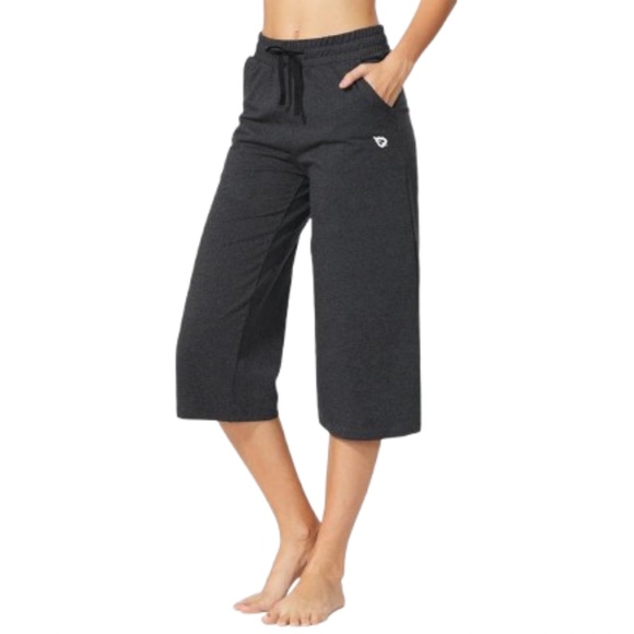 BALEAF Women's Wide Leg Drawstring Capri Pants With Pockets - Picture 1 of 7